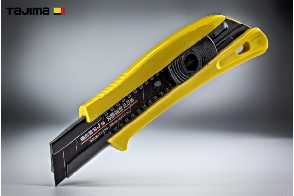 Нож строительный сегментный TAJIMA 610 J усиленный 22 мм автоматический фиксатор