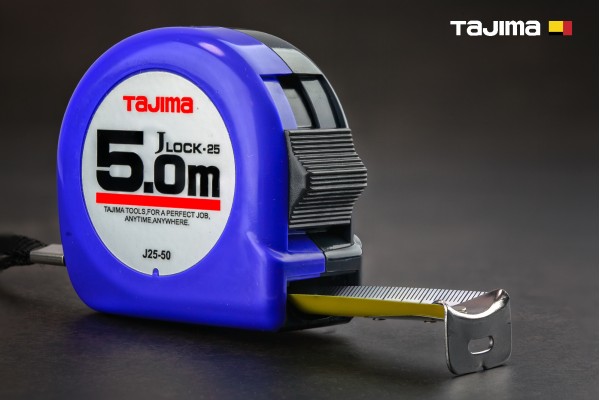 Рулетка строительная TAJIMA J LOCK J25-50 5м