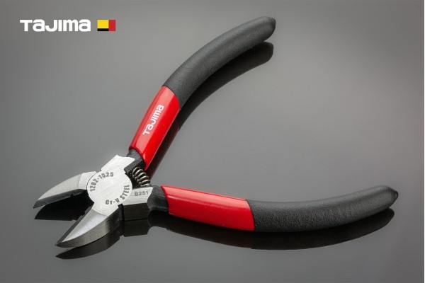 Кусачки бокорізи 125 мм TAJIMA Premium CrV вигнуті губки міні діагональні Кусачки бокорізи 125 мм TAJIMA Premium CrV вигнуті губки міні діагональні