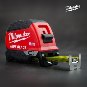 Рулетка Milwaukee Wide Blade Magnetic 5 м × 35 мм Gen2 4932499207