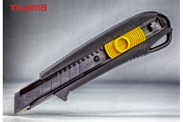 Нож строительный сегментный TAJIMA DC-L560BBL 18 мм автоматический фиксатор
