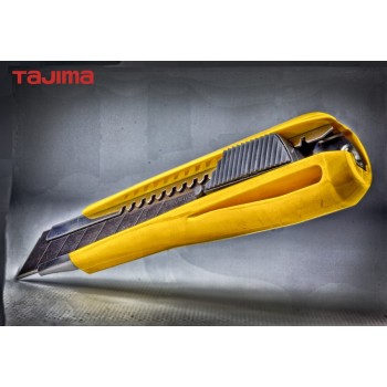 Нож строительный TAJIMA LC550B 18 мм  автоматический фиксатор